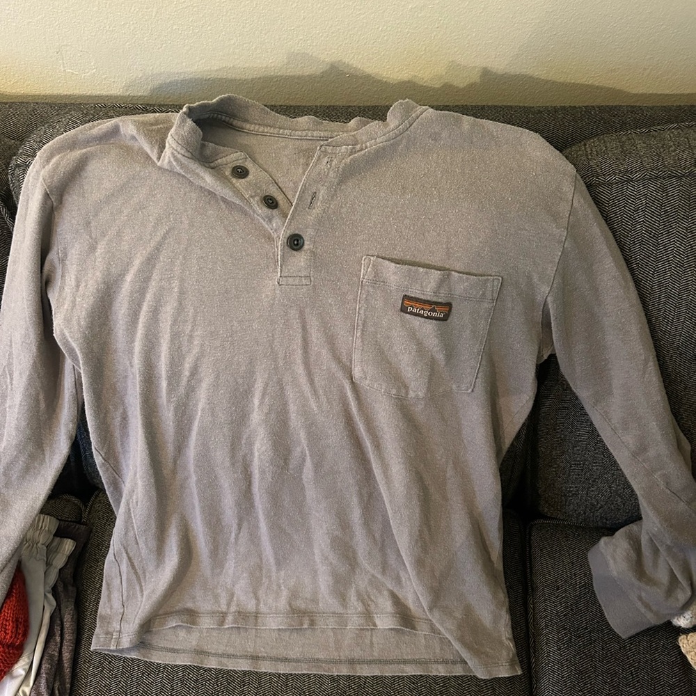 Patagonia oversized long sleeve - men’s S